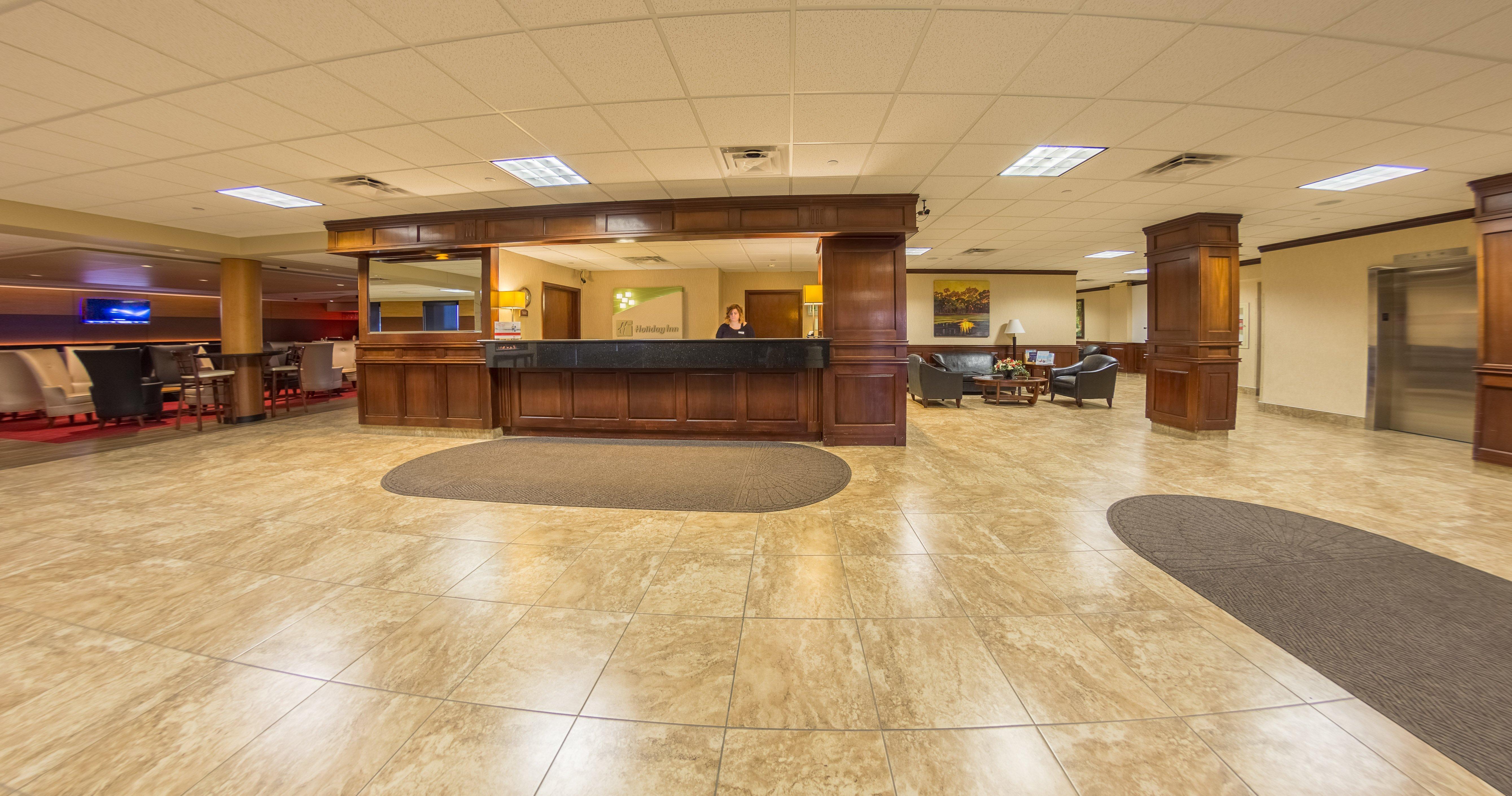 Holiday Inn Des Moines-Airport Conf Center, An Ihg Hotel Экстерьер фото