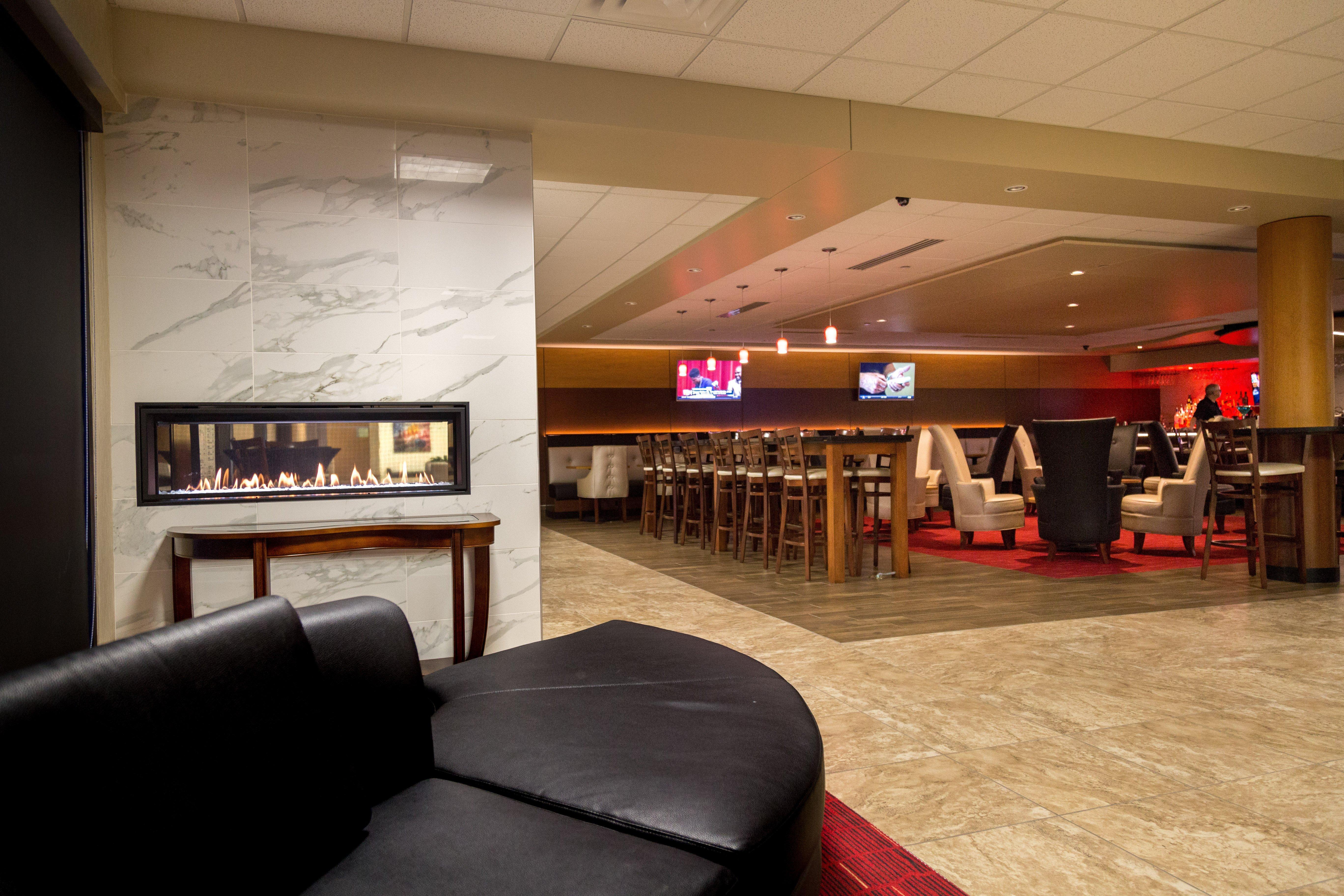 Holiday Inn Des Moines-Airport Conf Center By Ihg Экстерьер фото
