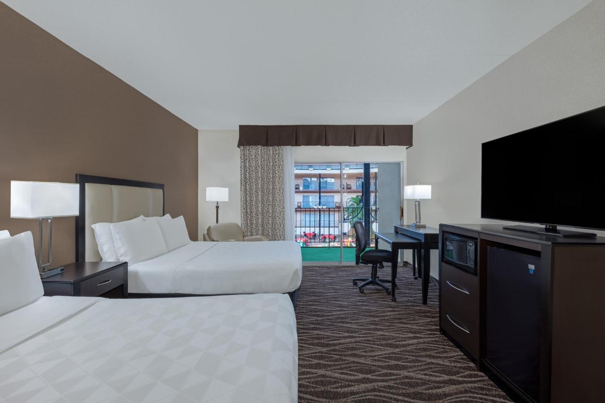 Holiday Inn Des Moines-Airport Conf Center By Ihg Экстерьер фото