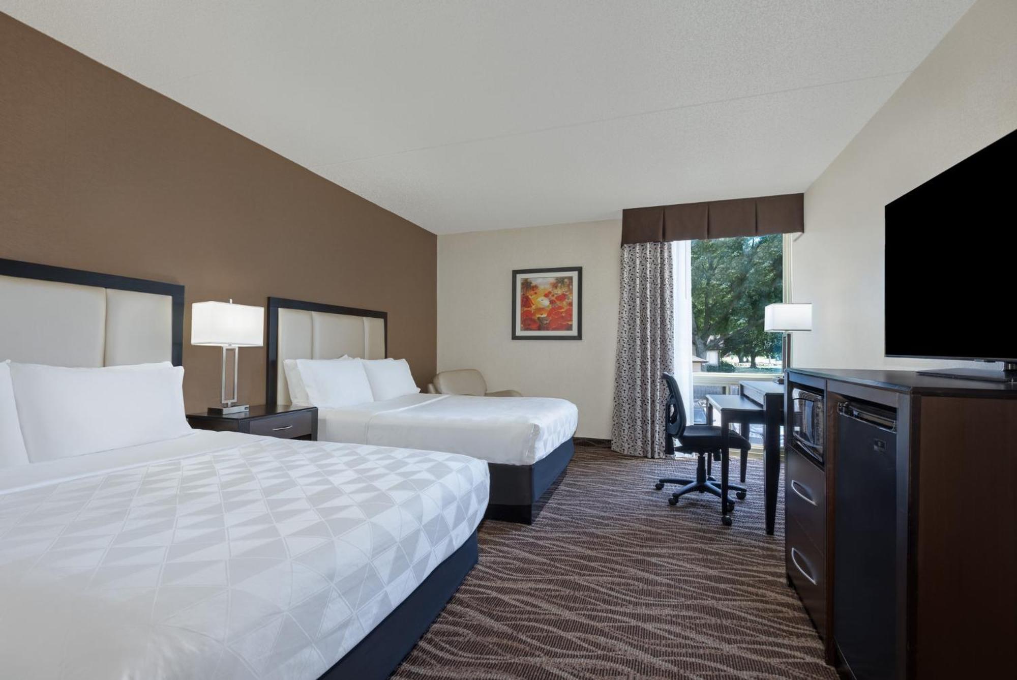Holiday Inn Des Moines-Airport Conf Center By Ihg Экстерьер фото
