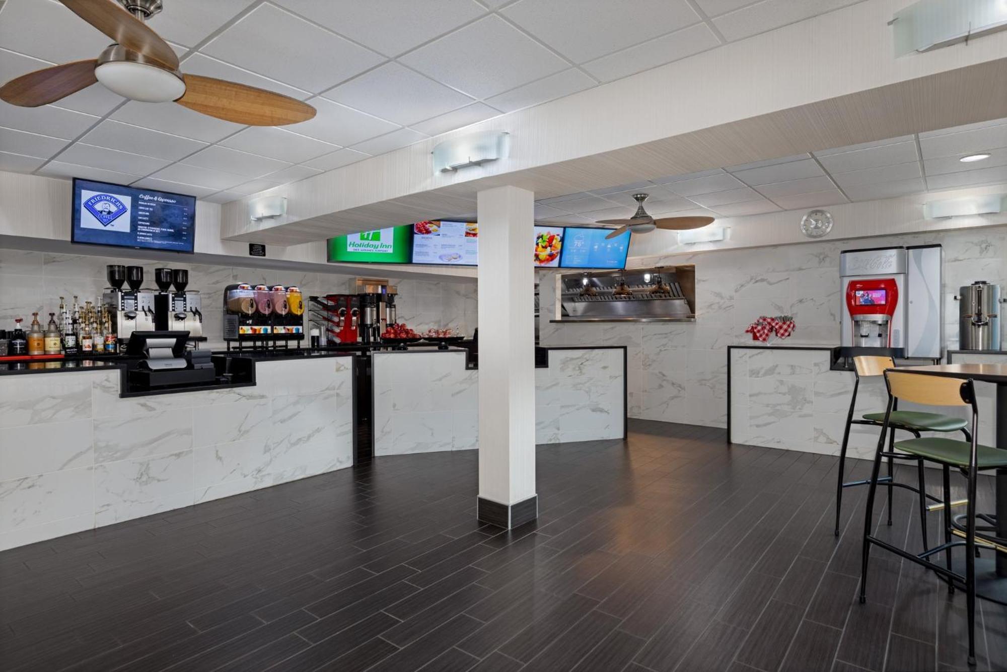 Holiday Inn Des Moines-Airport Conf Center By Ihg Экстерьер фото