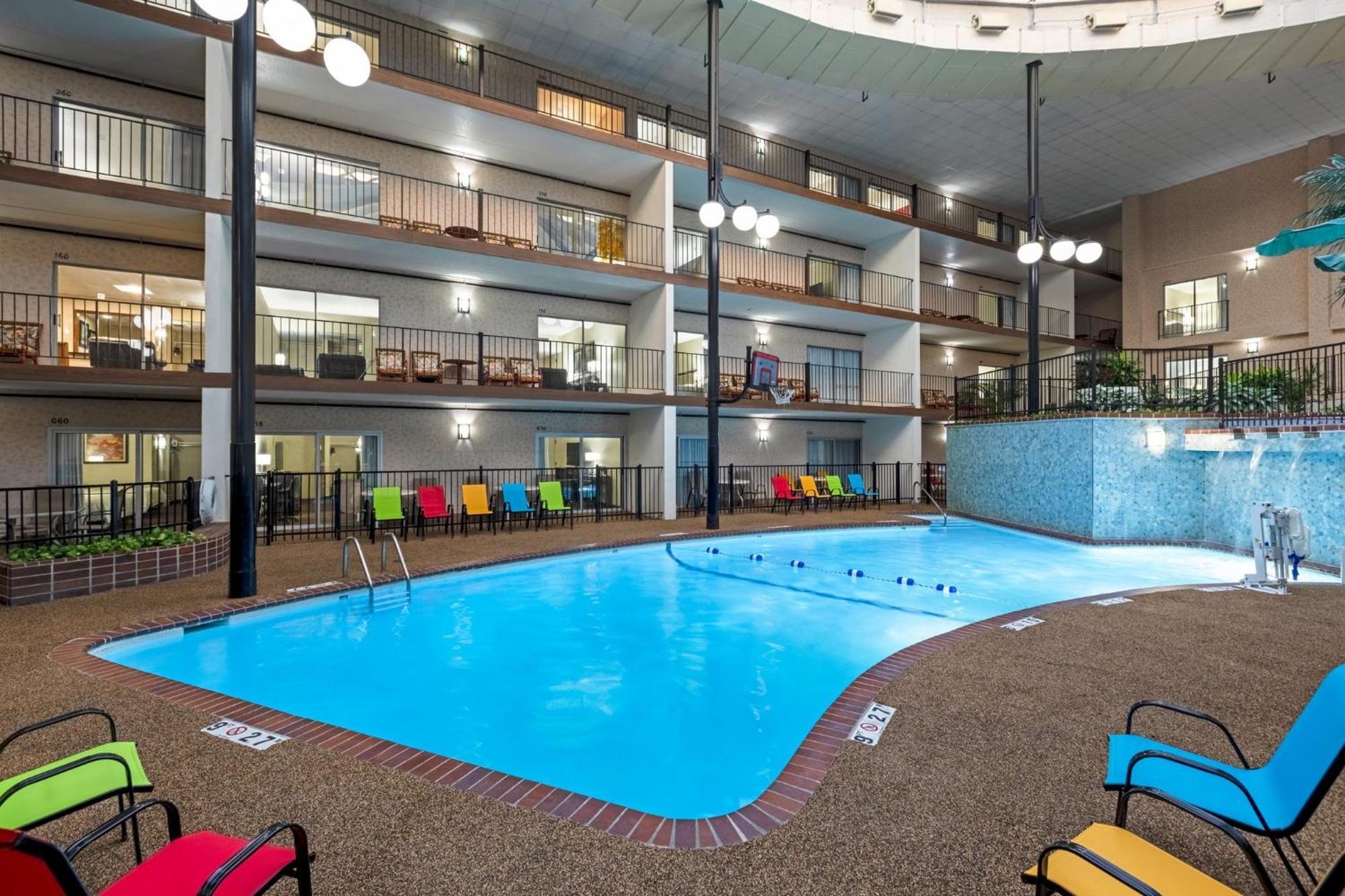 Holiday Inn Des Moines-Airport Conf Center By Ihg Экстерьер фото