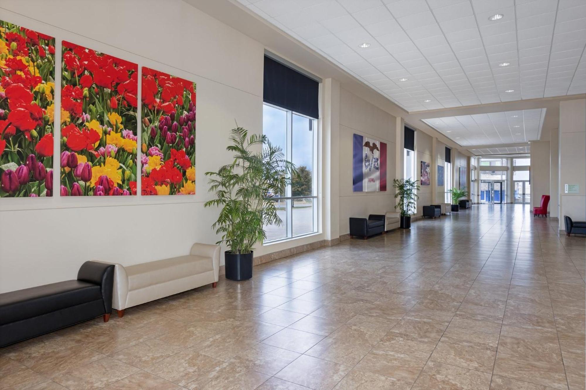 Holiday Inn Des Moines-Airport Conf Center By Ihg Экстерьер фото