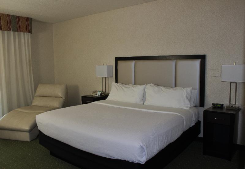 Holiday Inn Des Moines-Airport Conf Center By Ihg Экстерьер фото